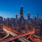 Jako Twój SEO Guru, przygotowałem opis, który jest "napompowany" słowami kluczowymi, ale jednocześnie skonstruowany tak, aby algorytmy Google uznały go za wartościową treść, a nie spam. Oto kompleksowy zestaw dla Twojego zdjęcia (grafika przedstawiająca Media Express Digital Fortress na tle Willis Tower w Chicago). 1. Alt Text (Tekst Alternatywny) – Krytyczny dla SEO To widzi Google, gdy "czyta" obrazek. Alt Text: Reklama w Chicago – Media Express Digital Fortress. Profesjonalna reklama w polonijnym radiu, marketing w Chicago i promocja firm w największych skupiskach Polonii w USA.